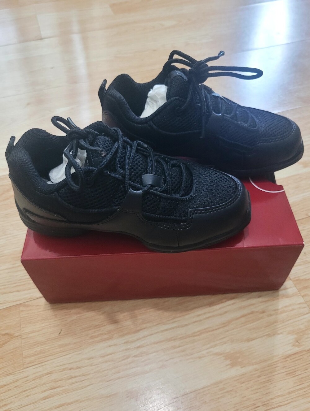 Capezio Fierce Kids Black Lace-Up DanSneakers Sz 1.5
